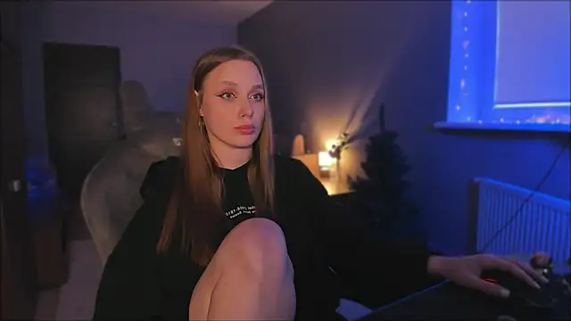 Snapshot of Rachel_Ro chatting on 12.15.24 Rachel Ro online show from 12.15.24