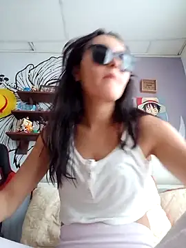 Snapshot of LinzyBaner chatting on 09.10.25 LinzyBaner online show from 09.10.25