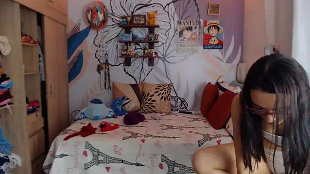 Snapshot of LinzyBaner chatting on 10.09.25 LinzyBaner online show from 10.09.25