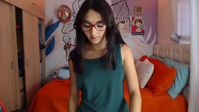 Snapshot of LinzyBaner chatting on 11.01.25 LinzyBaner online show from 11.01.25