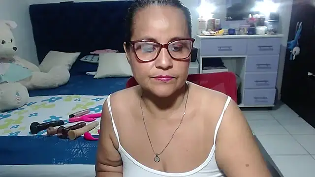 pervert mommy  online show from 04.11.26