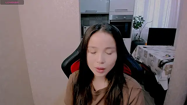 AyaMoon online show from 11.26.25