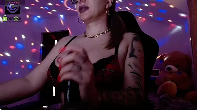 SonyaDevon online show from 01.26.25