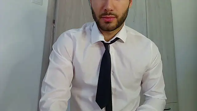 Justynn1 online show from 03.19.25