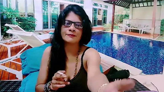 IndianAllure online show from 01.21.25