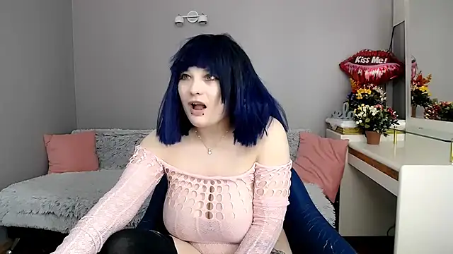 Estheri online show from 02.11.26