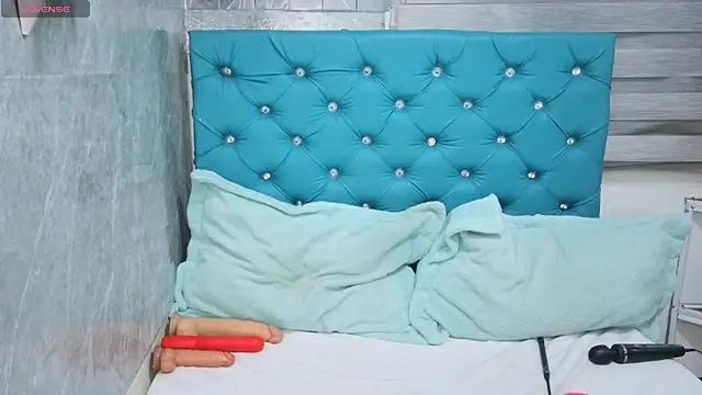 MAARYMOON online show from 10.25.25