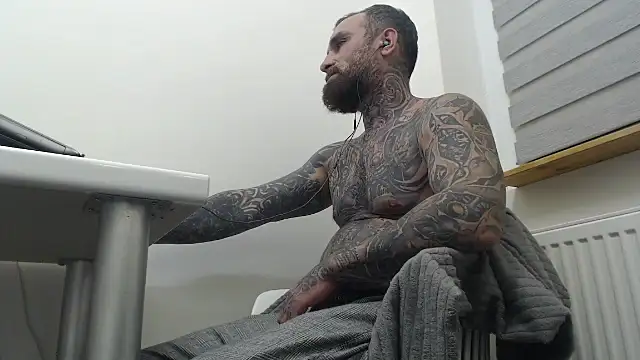 master4bitch24 online show from 11.09.25