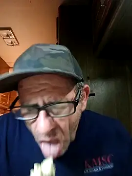 Snapshot of nicali78 chatting on 10.04.25 nicali78 online show from 10.04.25