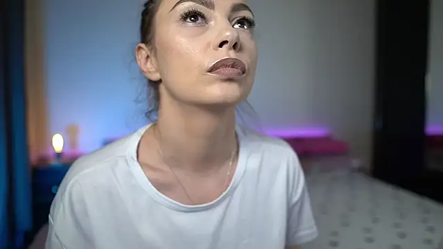 TiffanyPierce online show from 04.06.26