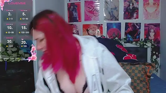 Snapshot of MikaMoonn chatting on 02.23.25 MikaMoonn online show from 02.23.25