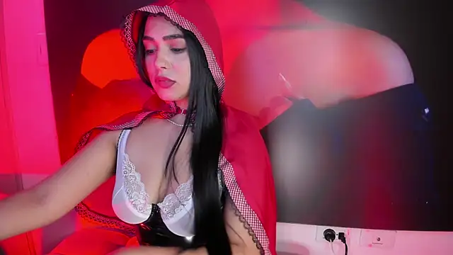 AMELIE xx online show from 10.31.25