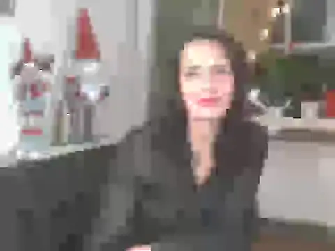 Snapshot of DreamMarianna chatting on 01.04.25 DreamMarianna online show from 01.04.25