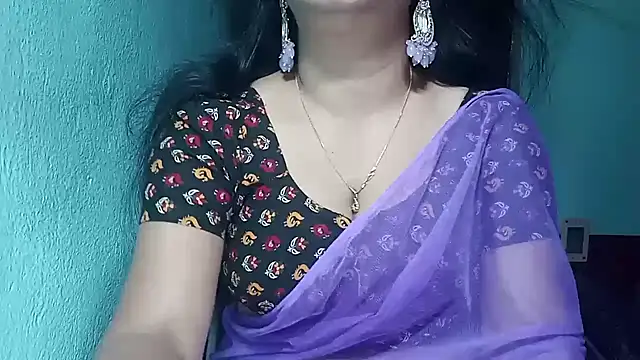 Snapshot of YourModhu chatting on 12.07.24 YourModhu online show from 12.07.24