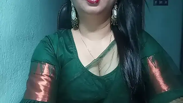 Snapshot of YourModhu chatting on 10.30.25 YourModhu online show from 10.30.25