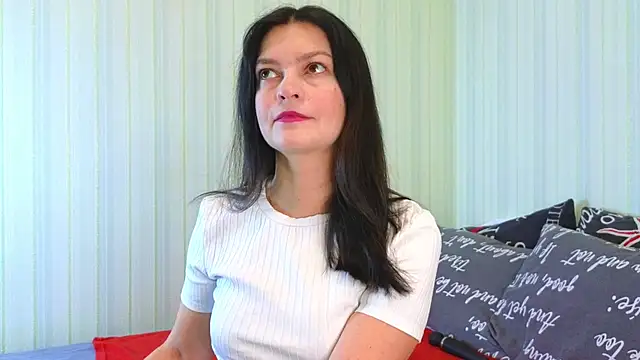  Lily  online show from 12.04.24