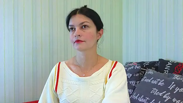  Lily  online show from 12.10.24