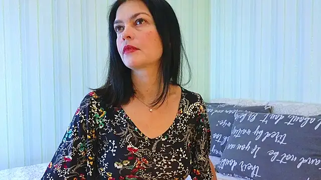  Lily  online show from 11.05.25