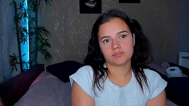 Snapshot of Shyfantasies chatting on 03.07.25 Shyfantasies online show from 03.07.25