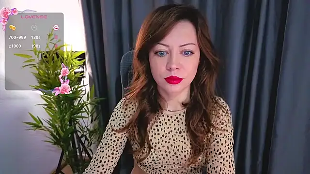 GirlfriendNina online show from 02.02.26