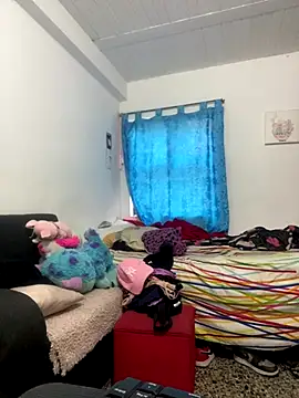 Snapshot of AlondraDiossa03 chatting on 11.18.25 AlondraDiossa03 online show from 11.18.25