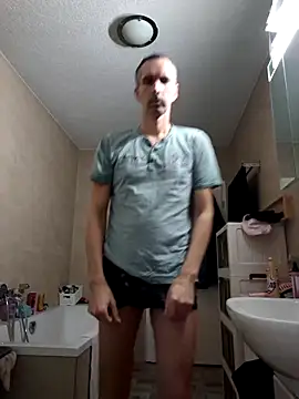 Snapshot of Geiler-boy313 chatting on 03.14.26 Geiler-boy313 online show from 03.14.26