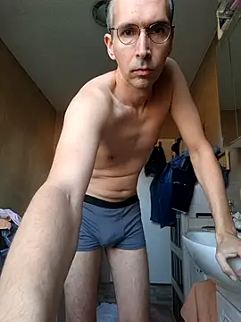 Snapshot of Geiler-boy313 chatting on 03.18.26 Geiler-boy313 online show from 03.18.26