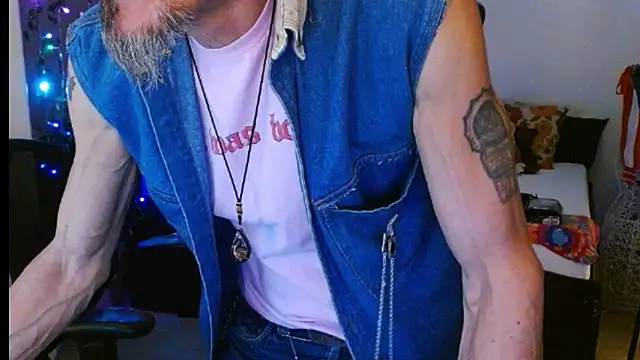 Snapshot of mycock2474u chatting on 02.22.25 mycock2474u online show from 02.22.25