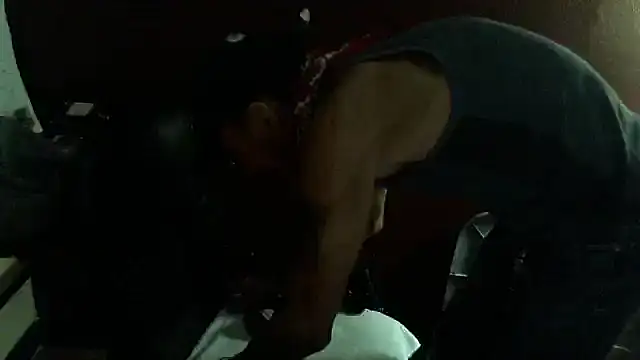 Snapshot of mycock2474u chatting on 10.31.25 mycock2474u online show from 10.31.25