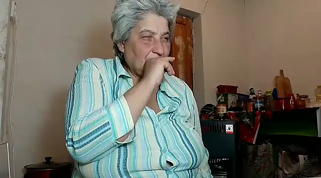 Snapshot of ExquisiteMature chatting on 01.23.25 ExquisiteMature online show from 01.23.25