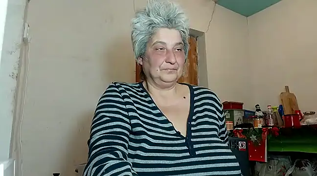 Snapshot of ExquisiteMature chatting on 01.24.25 ExquisiteMature online show from 01.24.25