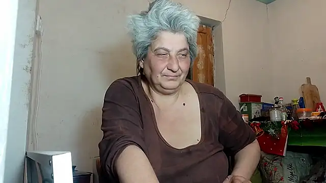 Snapshot of ExquisiteMature chatting on 01.28.25 ExquisiteMature online show from 01.28.25