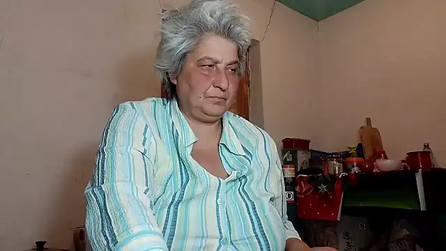 Snapshot of ExquisiteMature chatting on 01.29.25 ExquisiteMature online show from 01.29.25