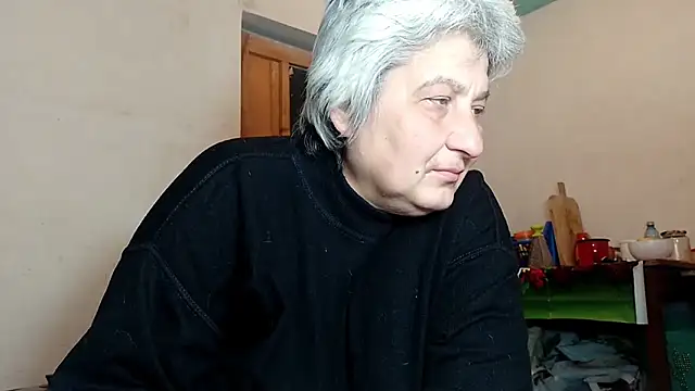 Snapshot of ExquisiteMature chatting on 02.06.25 ExquisiteMature online show from 02.06.25