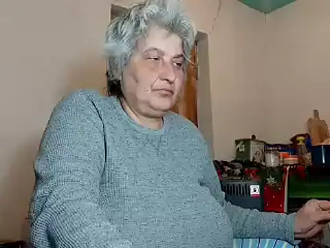 Snapshot of ExquisiteMature chatting on 02.14.25 ExquisiteMature online show from 02.14.25