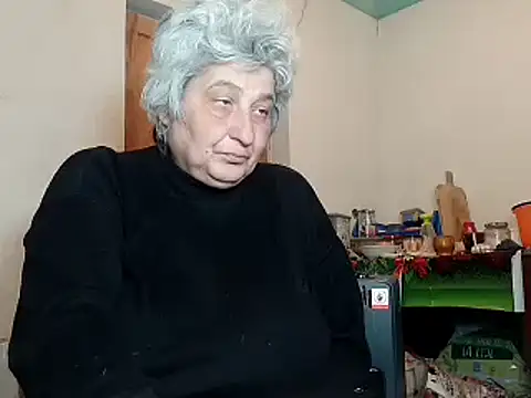 Snapshot of ExquisiteMature chatting on 02.19.25 ExquisiteMature online show from 02.19.25