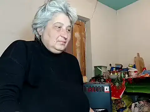 Snapshot of ExquisiteMature chatting on 03.04.25 ExquisiteMature online show from 03.04.25