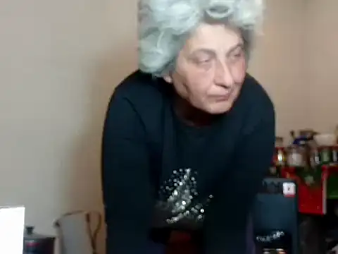 Snapshot of ExquisiteMature chatting on 03.10.25 ExquisiteMature online show from 03.10.25