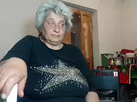 Snapshot of ExquisiteMature chatting on 03.10.25 ExquisiteMature online show from 03.10.25