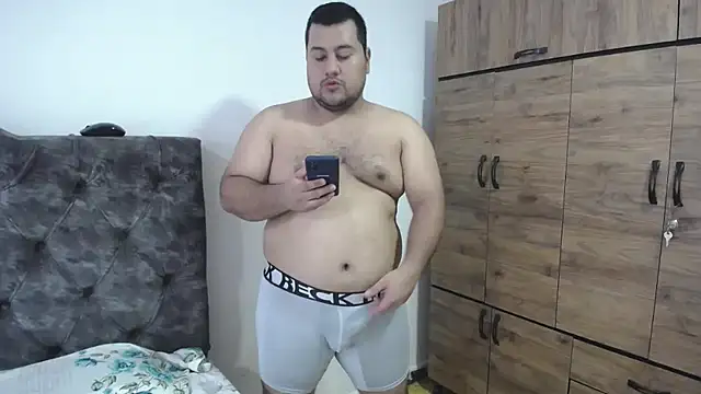 santi hothot online show from 10.18.25