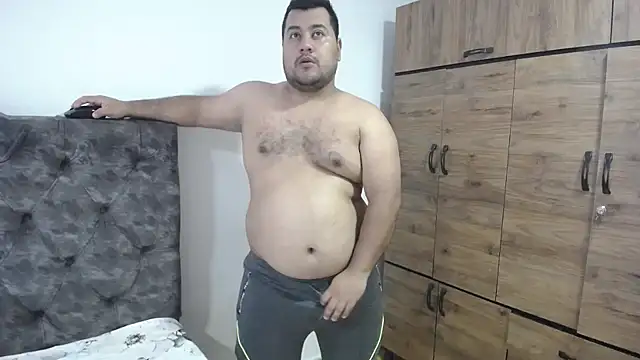 santi hothot online show from 10.20.25