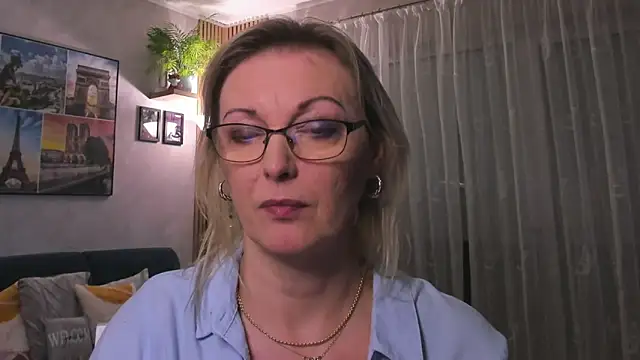 vanessa chat online show from 02.23.25