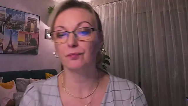 vanessa chat online show from 02.26.25