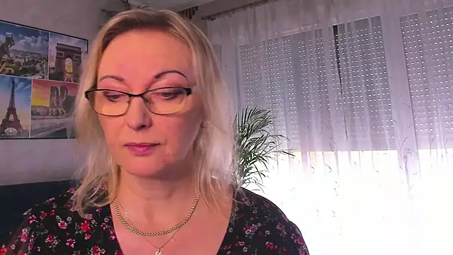 vanessa chat online show from 03.30.26