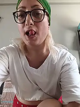 bisexyelizz online show from 06.04.26
