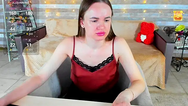 Snapshot of SusanSmit chatting on 05.02.26 SusanSmit online show from 05.02.26