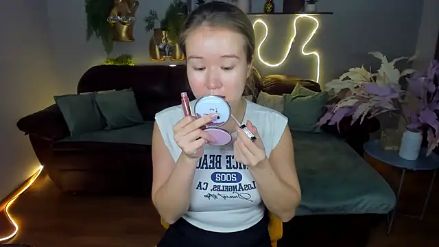 PollyOcean online show from 12.05.25