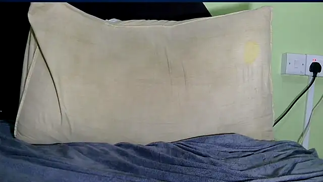 sweetchoco2020 online show from 10.14.25