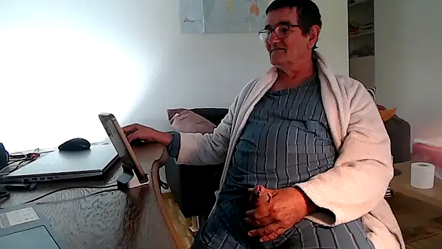 silvio-aus-luzern-CH online show from 05.14.26