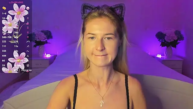 AnnaCarrera online show from 09.16.25